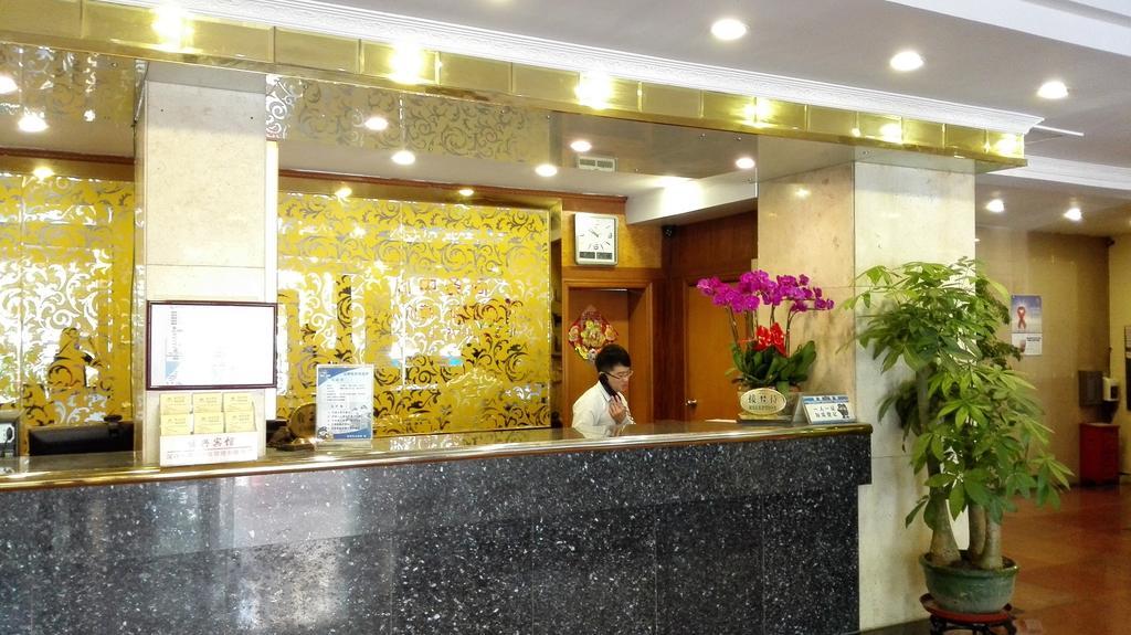 Zhenxing Hotel Шънджън Екстериор снимка